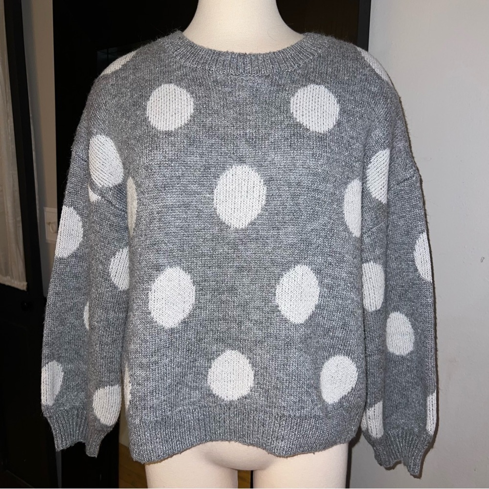 POL | Gray Polka Dot Sweater - Medium